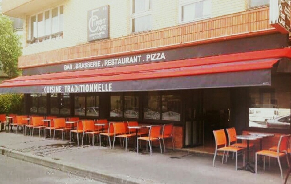 Image First Café - Restopolitan - Offres : Déjeuner: Formule Midi (Entrée + Plat + Dessert) Dîner: Entrée + Plat ou Plat + Dessert au choix à la Carte (hors Menu)